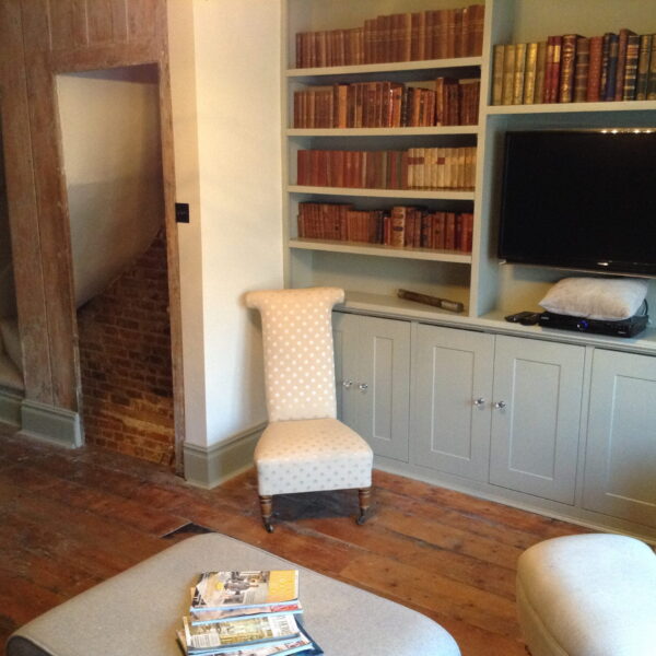 using books to decorate