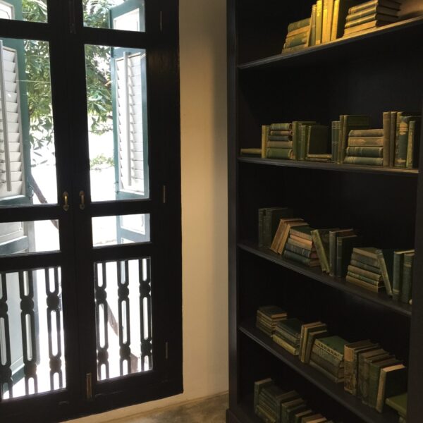 instant library
